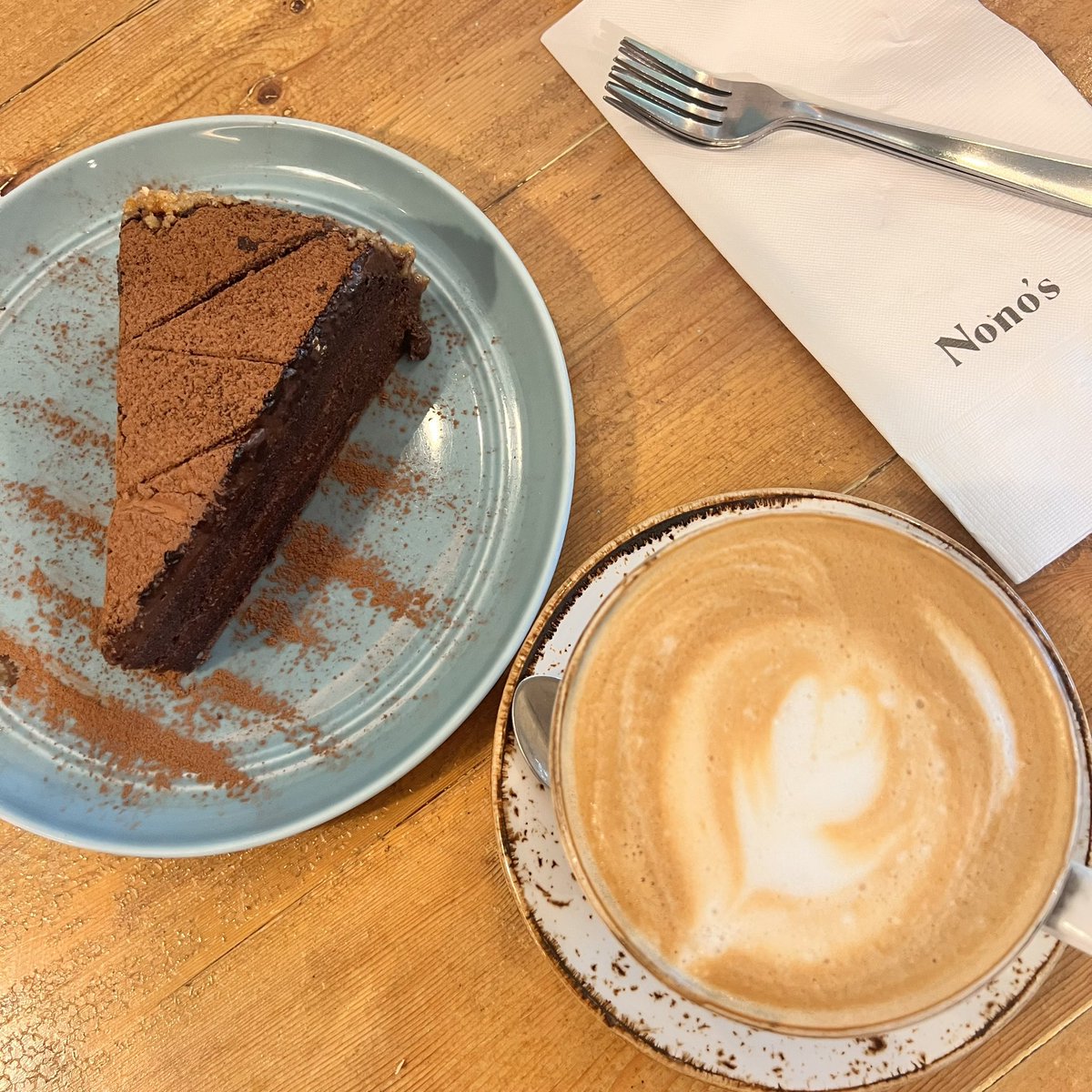 clowriz's tweet photo. Oblivion + cappuccino https://t.co/y9wgGavU6Q