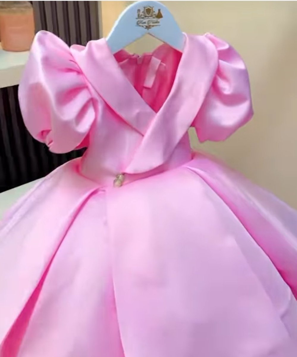 precious_utibe's tweet photo. @ruffydfire I make kids ball dresses in Uyo https://t.co/6pk7IpBeKr