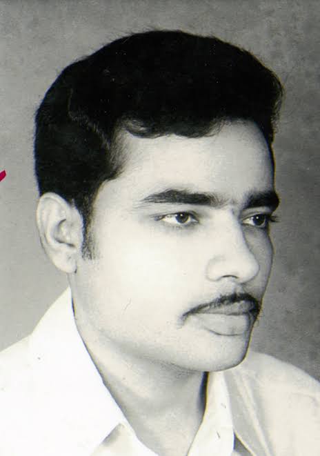 तस्वीर तो पुरानी है लेकिन सही जवाब देने वाले को फालो बैक मिलेगा।।।।। Rt must