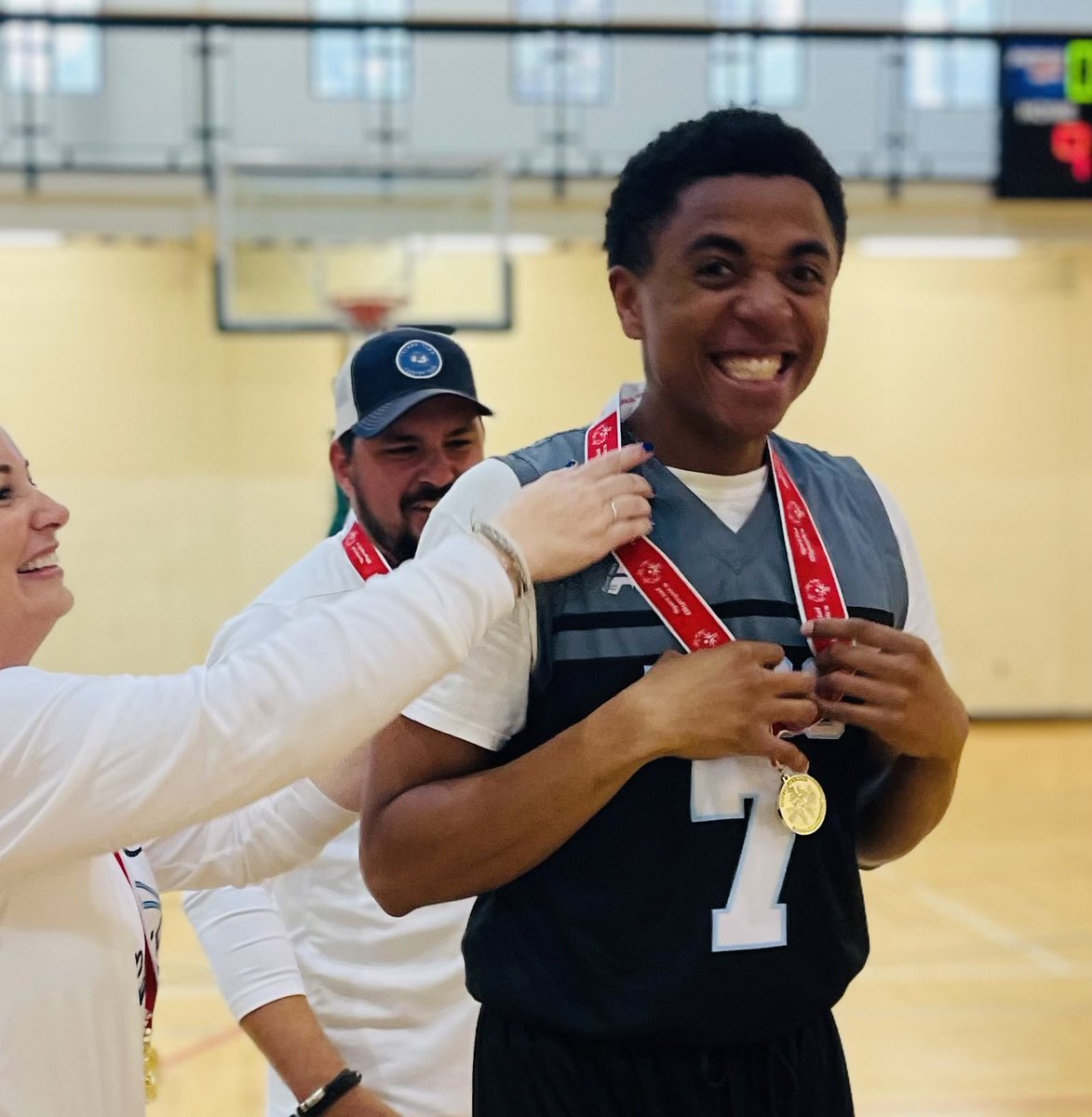 candice_dodson's tweet photo. If there every was an expression to embody what Special Olympics means to our athletes, to me & our coaches…it’s that smile. Amazing Team, Amazing Memories. #specialolympics #basketball #goldmedal #team #future1s #proud #EFGC https://t.co/wBSnkKy9KC