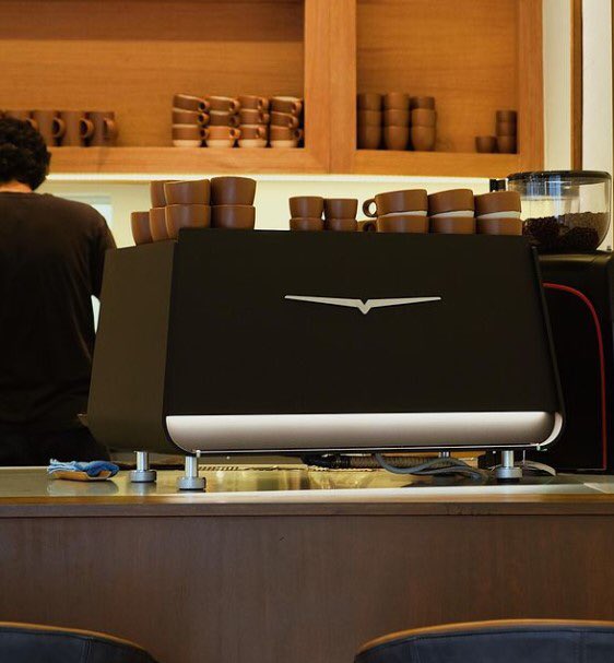 Fitsretail's tweet image. We are proud to announce that we are the first sole authorized agent for Victoria Arduino in Sri Lanka enabling specialty coffee.

#specialtycoffee #victoriaarduino #victoriaarduinoeagleoneprima #coffeemachine #specialtycoffeemachine #fitsretail #dfcroasters