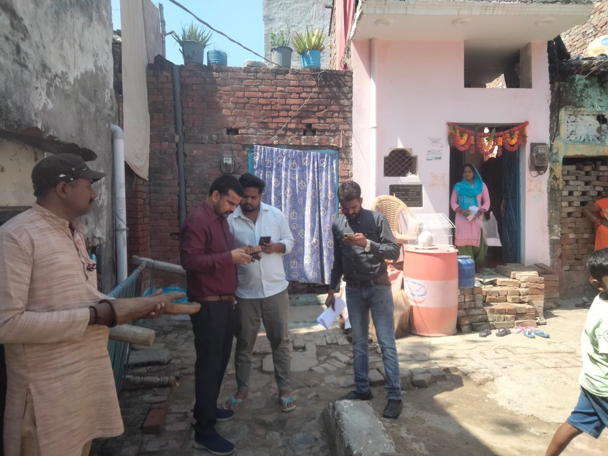 Today 22/03/2023, Disconnection drive at Khadara under Daliganj division. <a href="/aksharmaBharat/">A K Sharma</a> <a href="/EMofficeUP/">Energy Minister Office UP</a> <a href="/CMOfficeUP/">CM Office, GoUP</a> <a href="/ChiefSecyUP/">S.P. Goyal, Chief Secretary, GoUP</a> <a href="/UppclChairman/">CMD UPPCL</a> <a href="/UPPCLLKO/">UPPCL</a> <a href="/MVVNLHQ/">Madhyanchal Vidyut Vitran Nigam Limited</a> <a href="/mduppcl/">MDUPPCL</a> <a href="/MVVNLmd/">MVVNL</a>