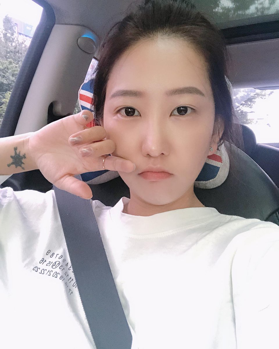 Ming27071318's tweet photo. 今天上班竟然有點無聊😴 https://t.co/GzItyRFKlI