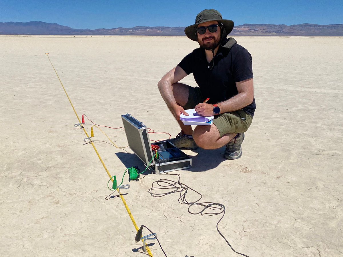 electrica_ucsc's tweet image. Estimada Comunidad DIE, con profundo pesar comunicamos el fallecimiento de uno de los nuestros. Mauricio Alonso Díaz Pavez, exalumno y permanente colaborador en distintos proyectos del DIE UCSC falleció la mañana de este martes. 
@ucscconcepcion @Lab_Astro_UCSC @UCSCIngenieria