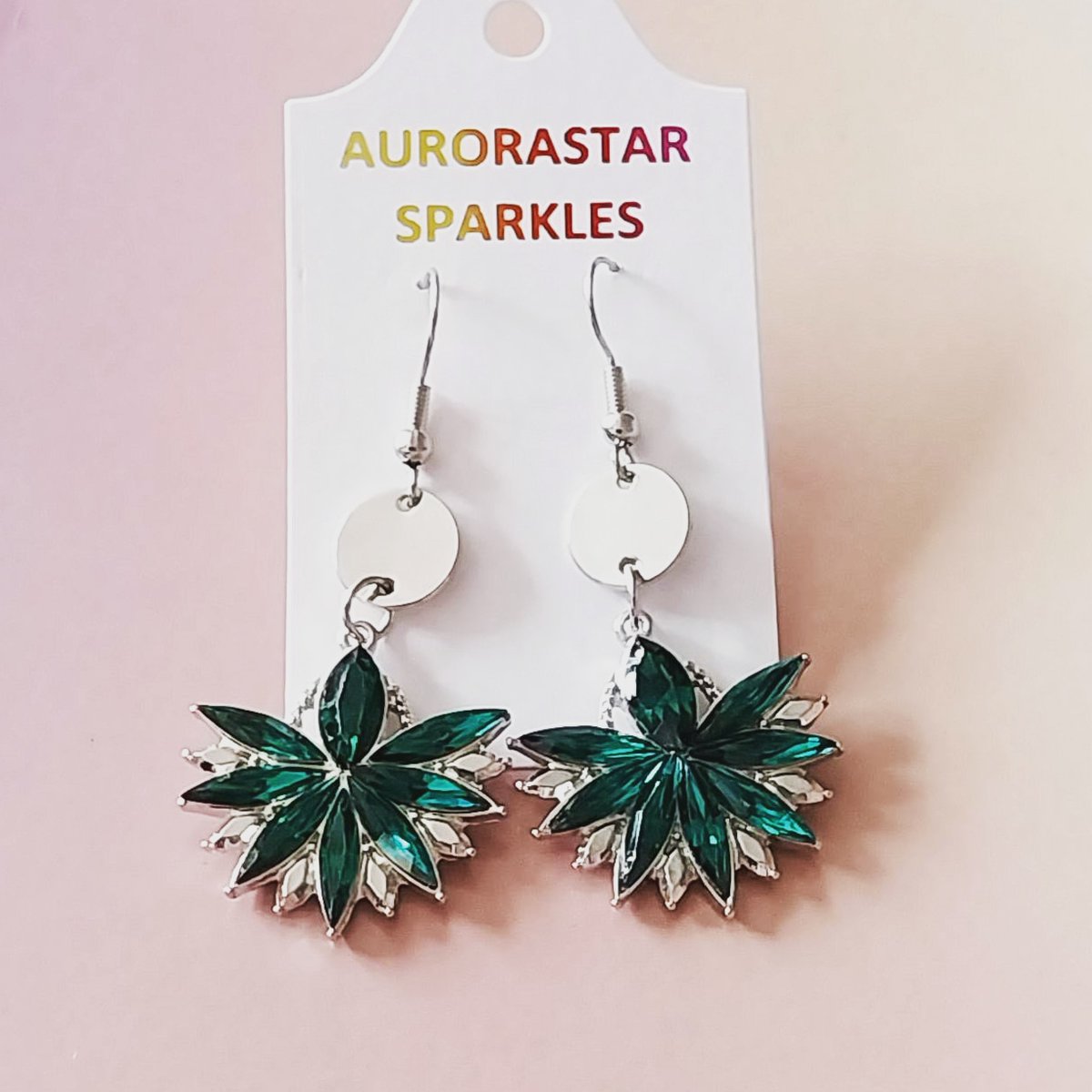 What do you think of these stunning new earrings 😍😍

I'm getting #artdeco vintage vibes 💖

#MHHSBD #earlybiz #shopindie #jewellery #handmade #earrings  #CraftBizParty #scottishcrafthour #UKMakers
