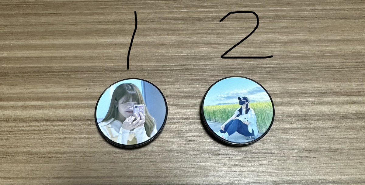 tldk6689's tweet photo. 이번 4월에있는 콘서트때 나눔을 하려고 하는데요!! 우선 저는 양일 다 가서 하루만 오시는분들도 받으실수있고 선착순으로 20명 받도록 하겠습니다! 갯수제한은 총 2개인데 예를들어 키링2개,스마트톡2개,키링1 스마트톡1개 원하시는데로 골라주시면 됩니다😄 https://t.co/aS0FIXjWZB