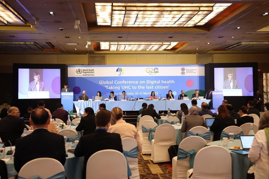 UNDP_India's tweet image. #Tech is at the forefront of 🇮🇳’s immunization drive.

@MoHFW_India &amp;amp; @WHOSEARO showcased #eVINIndia &amp;amp; #CoWIN digital p'forms💻at Global Conf on Digital Health: Taking #UniversalHealthCoverage to the last mile.

@UNDP🇮🇳 is supporting #GoI to strengthen universal immunization.