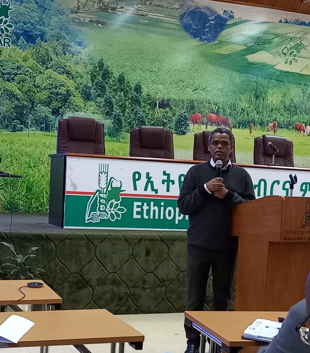 WuletawuAbera's tweet photo. #HappeningNow Launching soil and agronomy data portal at EIAR and coalition of the willing website, with 

@InstituteEiar @eia2030 @BiovIntCIAT_eng @CGIARAfrica @LulsegedTamene @ScalingAgronomy @CGIAR https://t.co/VBhNWJYWcF