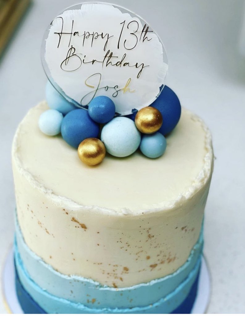 BagsofFavours's tweet image. Hand painted acrylic cake toppers 

Bagsoffavours.etsy.com

#earlybiz #eshopsuk #ukearlyhour #eshopsuk #MHHSBD #shopindie #etsy #SmallBusiness #easter #birthday #wedding #cakes