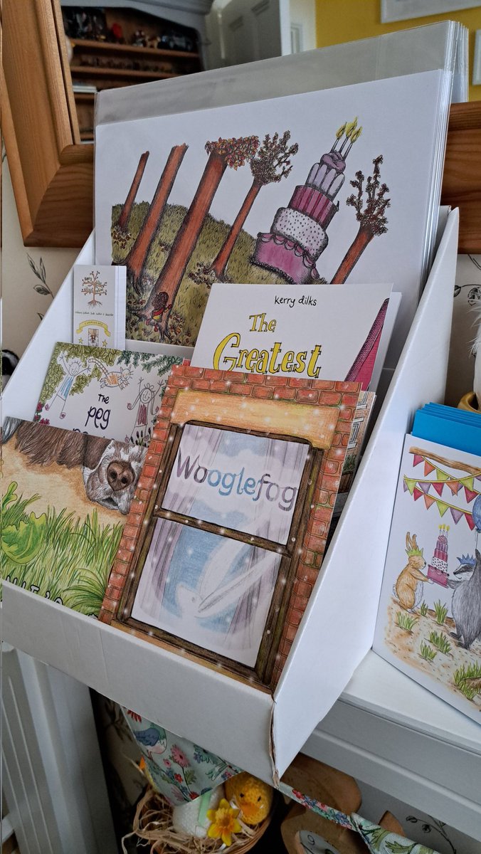 DilksKerry's tweet image. Day 22: DECISION for @Joannehawker 's #marchmeetthemaker over on Instagram. I'm excited to be joining in with @DerbyBookFest for their Spring edition on Sat 13th May at the wonderful @derbymuseums Museum of Making! #Illustrator #ArtistOnTwitter #indieauthor #IndieArtist #kidlit