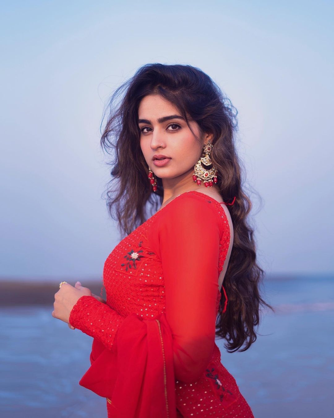 FrzvJVUWAAASNi4?format=jpg&name=large