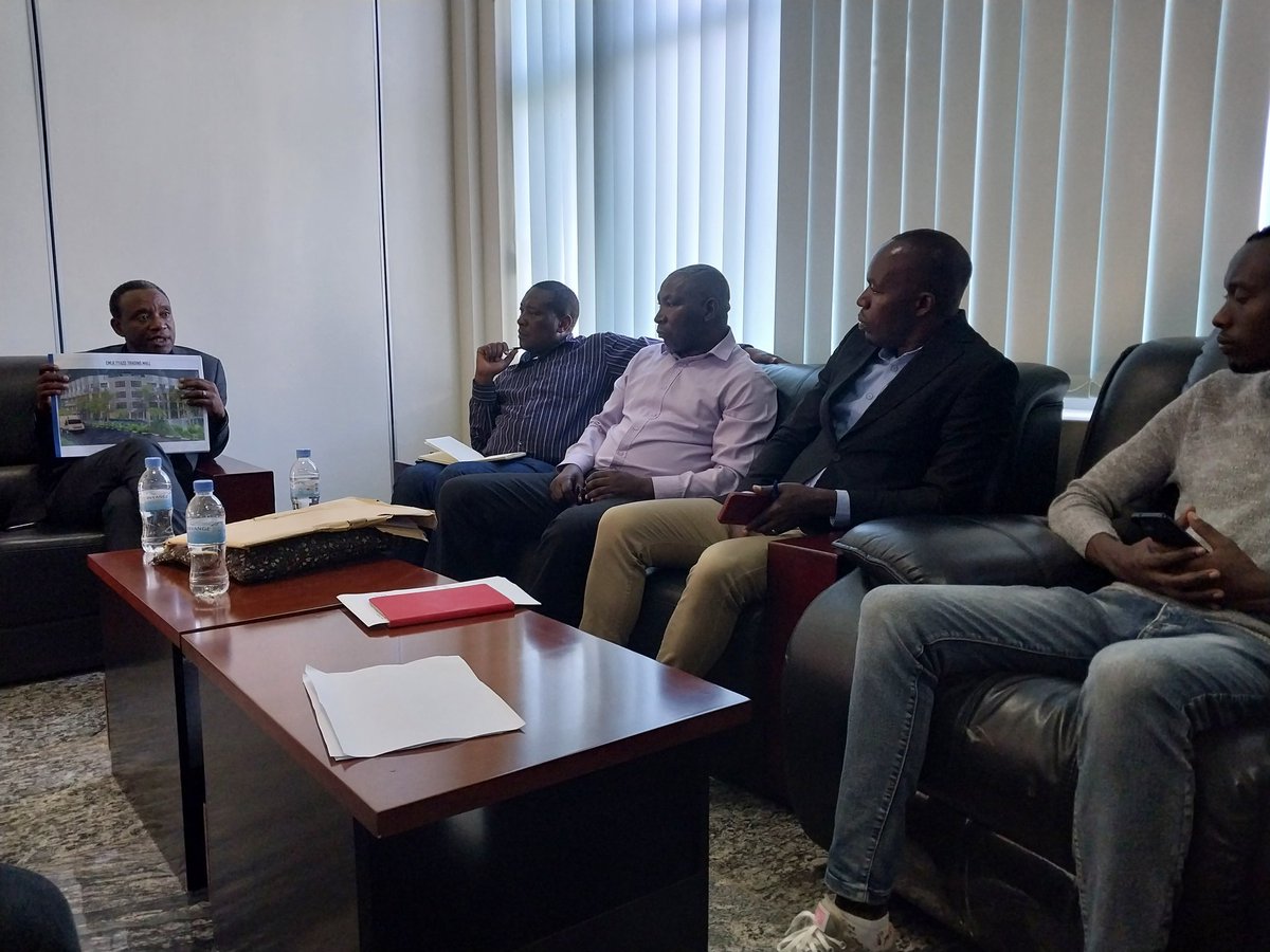 AMIGOJODE's tweet photo. This morning, I received a delegation from #EMLR and we discussed on the project of construction of the commercial building project of #Tyazo House. We appreciate this initiative. https://t.co/No7BghZiWq