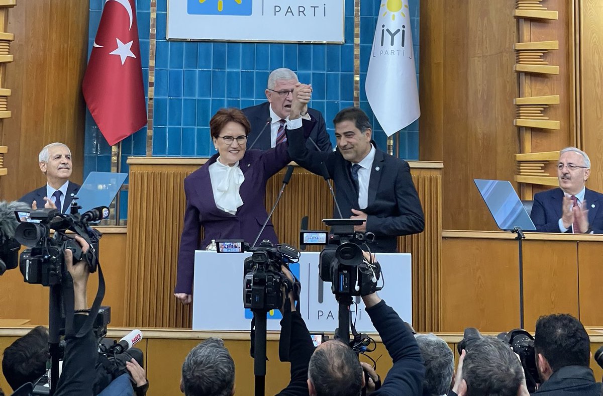 Eski Teknik Direktörümüz Ünal Karaman, İyi Parti'den milletvekili aday adayı oldu.