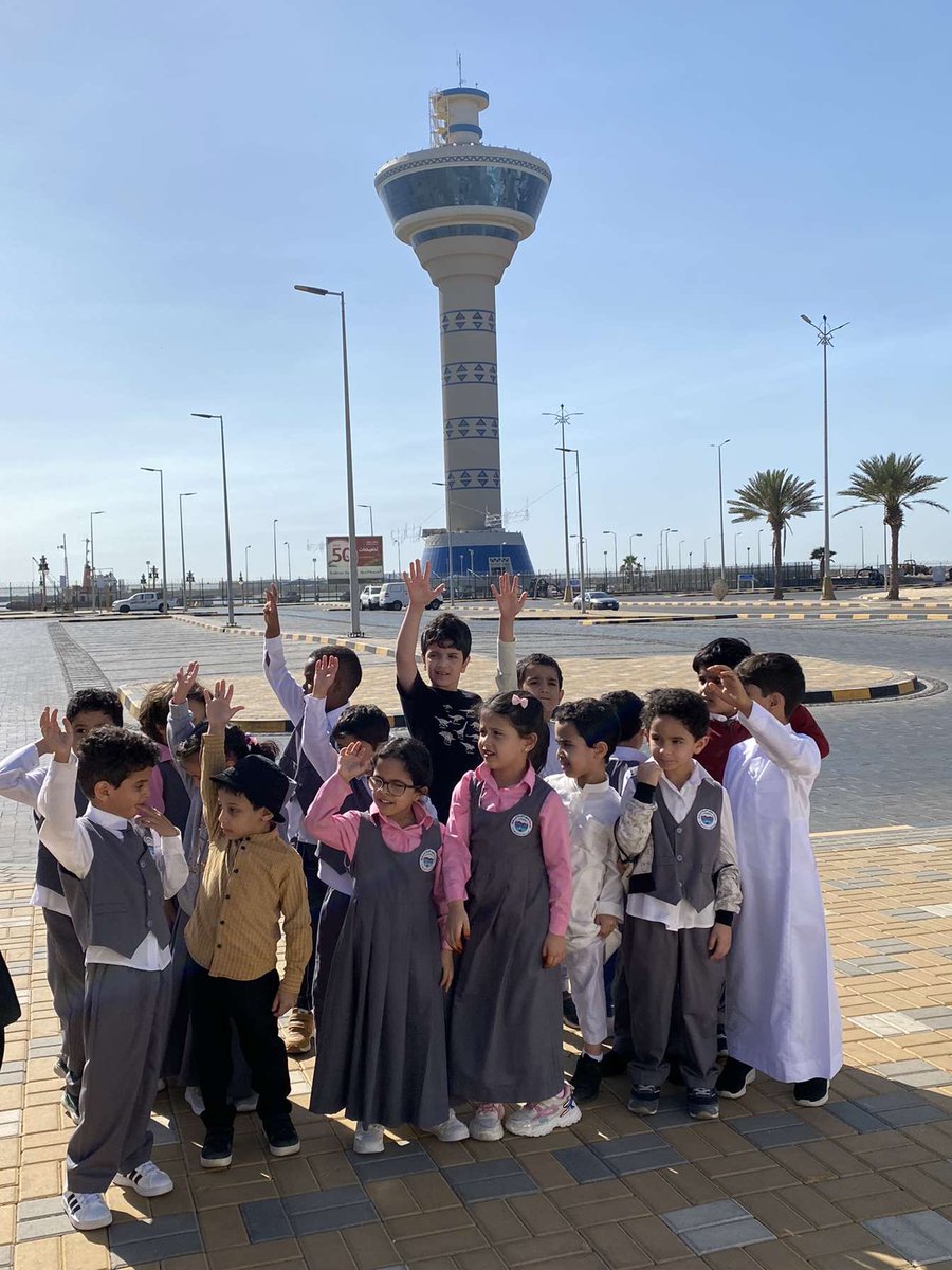 amaalkids's tweet photo. زيارة روضة الآمال الأهلية اليوم الأربعاء الموافق ٣٠/ ٨/ ١٤٤٤هـ إلى ينبع التاريخية في جولة مع المرشدة السياحية الاستاذه حنان الحافظي لتعريف الأطفال على المعالم التاريخية والأثرية لمدينة ينبع. https://t.co/7k6HRBn6K3