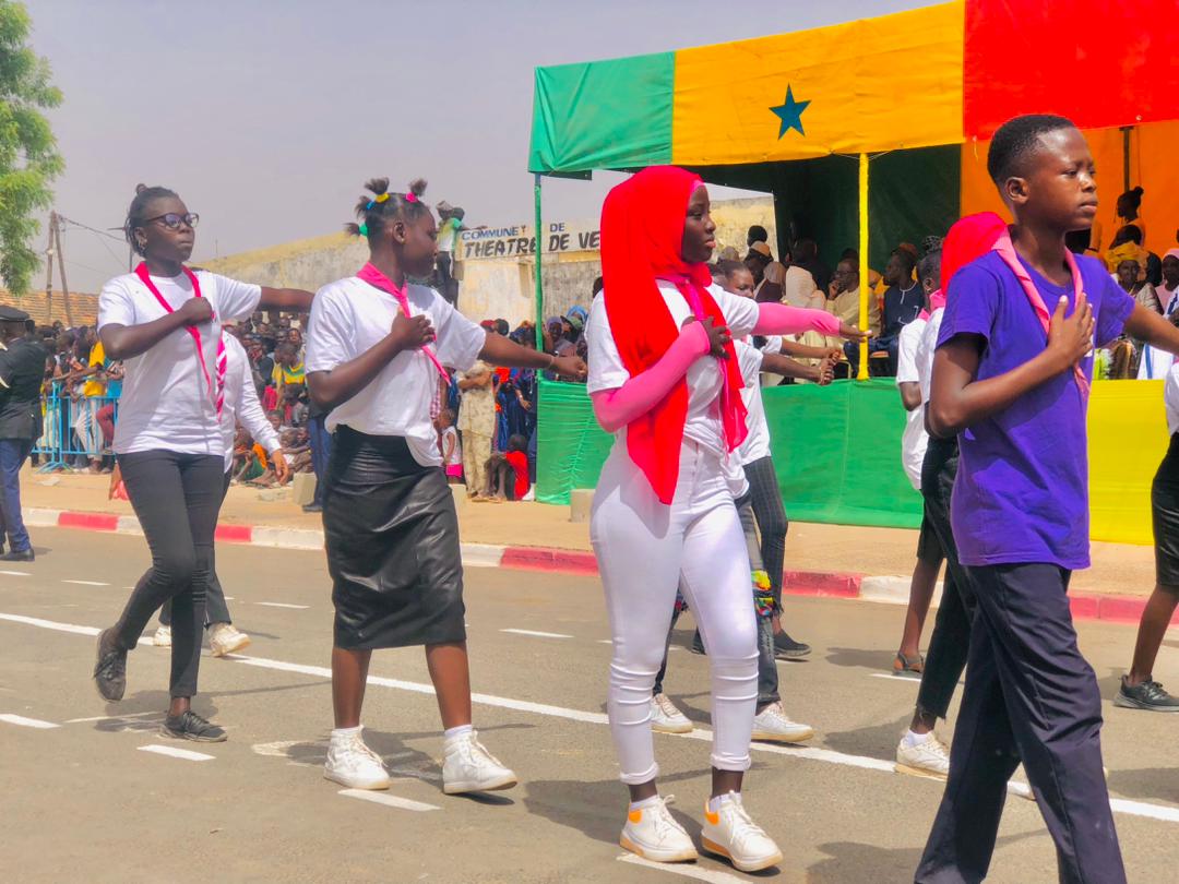 CVHCoeurRose's tweet photo. #FÊTE_D_INDÉPENDANCE_2023🇸🇳
Les Volontaires Humanistes ont magnifié le public Diourbelois d'une belle pretation de défilé et de chorégraphie Majorettes à l'occasion de ce 63ieme anniversaire de notre accession à la souveraineté nationale 4 Avril 2023
 #CVH4AVRIL #DÉFI_RELEVÉ https://t.co/7EgnGsnHX8
