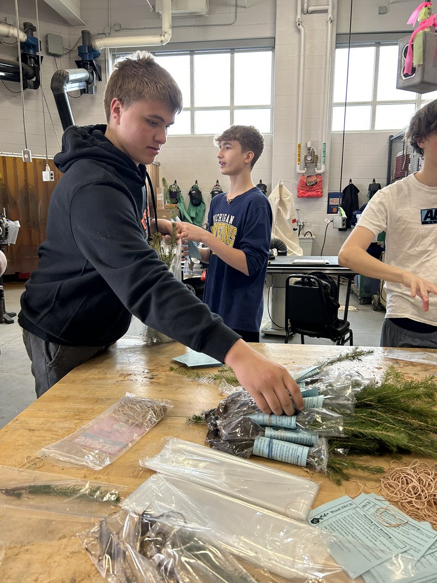 OtsegoFFA's tweet photo. Students packaged over 1,000 tress for all the 4th graders in Wood County. The Wood County Soil and Water Conservation district does this special project each year. #OtsegoKnights #PentaPride @pentacareerctr https://t.co/IFui8BziCC