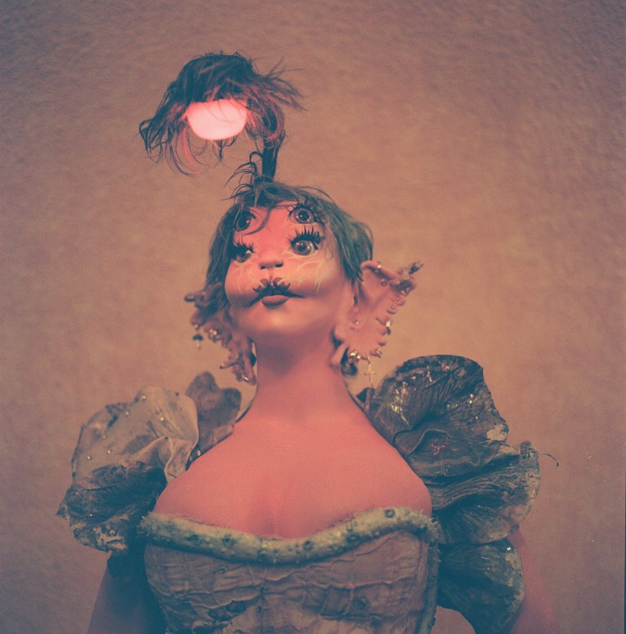 WarnerMusicArg's tweet photo. .@MelanieLBBH presentó su nuevo álbum "Portals (Deluxe)", una edición que contiene 16 canciones en vez de las 13 que podemos encontrar en el original de "Portals" Ya disponible 🦋 https://t.co/WSICowJ2bF https://t.co/QPwFnXQlKn