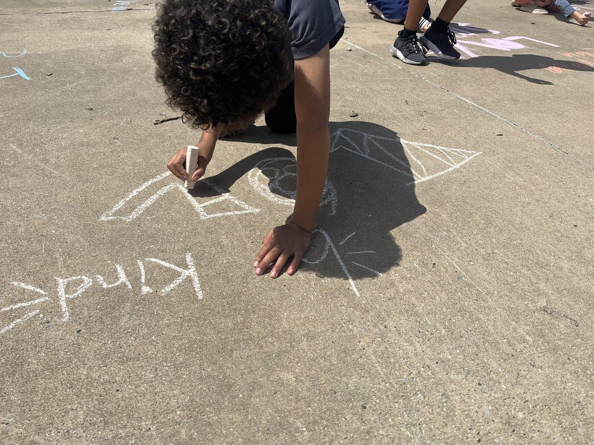 Shelbi Malig (@mrs_malig) on Twitter photo Sweet 1st graders writing kind notes by the playground with sidewalk chalk! 🧡💙 <a href="/nebbienation/">Nebbie Williams Elementary</a> <a href="/ElemCounSELors/">Rockwall ISD Elementary Counselors</a> Sweet 1st graders writing kind notes by the playground with sidewalk chalk! 🧡💙 <a href="/nebbienation/">Nebbie Williams Elementary</a> <a href="/ElemCounSELors/">Rockwall ISD Elementary Counselors</a>