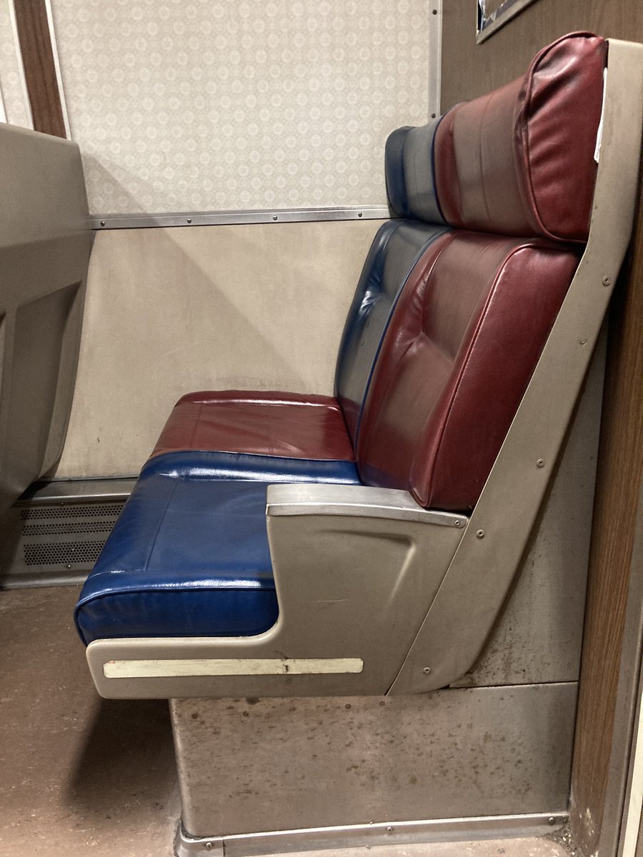 HazMatTeachR's tweet photo. @MTA @LIRR I don’t think I have ever posted a compliment before and it might actually be morally wrong and unethical to do so knowing the LIRR, but good call on bring out the M-3’s!  The seats actually support your back and the AC is always cold when needed - ditch those M-7’s!! https://t.co/y2iSNRbvy9