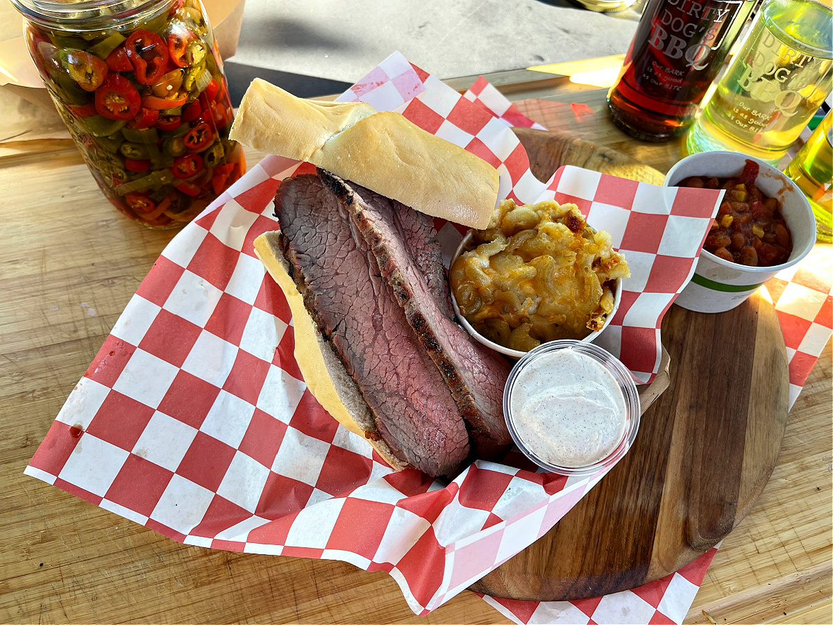 dawsonwine's tweet photo. Big weekend coming up in Outer Space. Blast Off #6 walk-around tasting Friday night. Dirts Dog's BBQ smoked tri-tip sandwiches and wines to match on Saturday. Soak it in: - https://t.co/baOfbWINpT https://t.co/dgL6iDGzn0