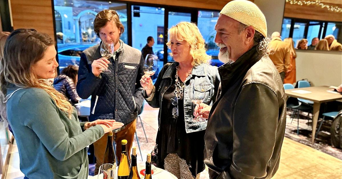dawsonwine's tweet photo. Big weekend coming up in Outer Space. Blast Off #6 walk-around tasting Friday night. Dirts Dog's BBQ smoked tri-tip sandwiches and wines to match on Saturday. Soak it in: - https://t.co/baOfbWINpT https://t.co/dgL6iDGzn0