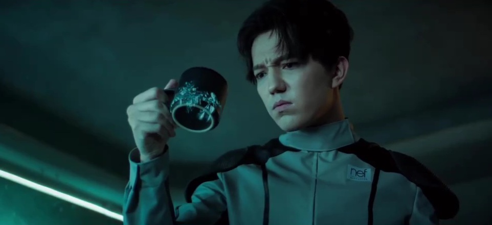 JenyjossR's tweet photo. Dimash is just about to reveal his alien origin in his new MV 🛸🤭
#DimashQudaibergen #dimash #TogetherByDimash #dimashkudaibergen https://t.co/4ItMg9oDyv