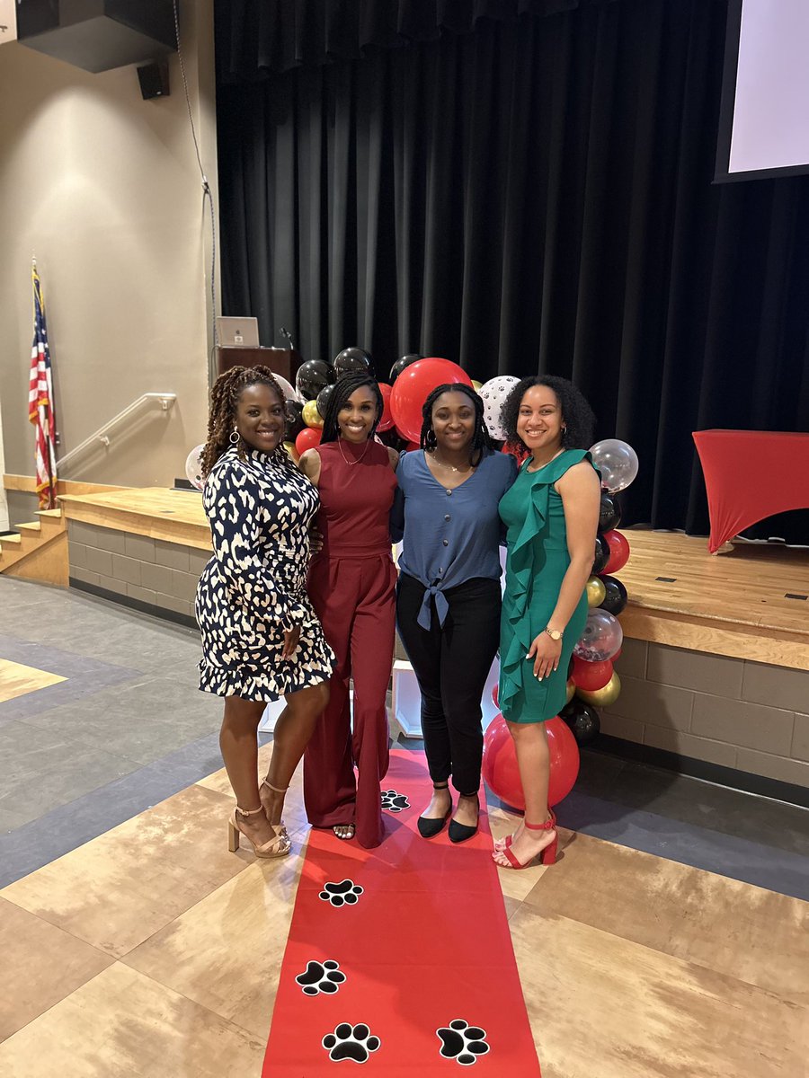 Bulldog Basketball Banquet: The end of a chapter and an era. 📕✨ 

#LadyDogs4Life
#2k23