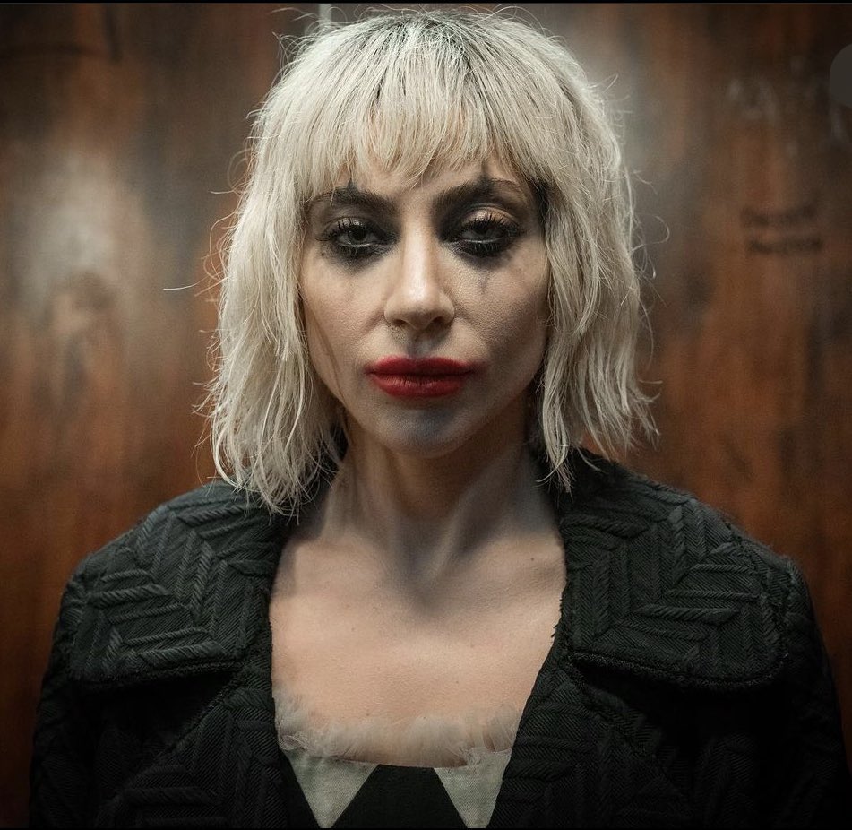 Lady Gaga en tant qu’Harley Quinn dans « JOKER 2 ». 📸 via toddphillips sur instagram.
