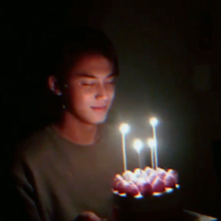 JeonMINAm202629's tweet image. Happy birthday, best boy 💚

HAPPY MINGYU DAY!
#민규를_사랑하는_406가지_이유 
 #MinGYUMakeMySpring 
@pledis_17