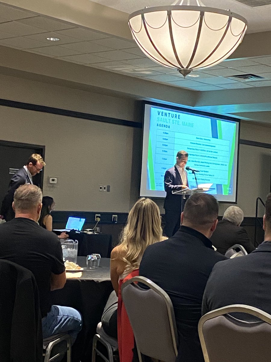 Mayor of Sault Ste. Marie (Mathew Shoemaker) and Ian Lane (NOA) starting the Venture Sault Ste Marie event showcasing entrepreneurs and investors (Northern Ontario). Excellent turn out and OCI is proud to be here supporting Northern Ontario initiatives ⁦<a href="/OCInnovation/">Ontario Centre of Innovation (OCI)</a>⁩