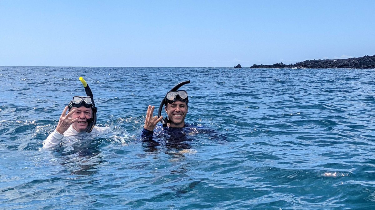 I took a closer look at <a href="/ASU/">Arizona State University</a>'s cutting-edge coral reef research in Hawaii with <a href="/ASU_GDCS/">ASU GDCS</a> Director <a href="/greg_asner/">Greg Asner</a>. Goggles up, #ForksUp. 🔱🤿🪸