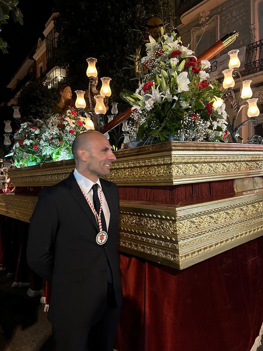 jsalvadoirius's tweet image. Ha estat un goig fer de guia del pas de la Confraria del #JesúsdelAmargura a la professó del #Prendiment.
Se m’ha fet curta 🙊
#SetmanaSantaReus #reusencament