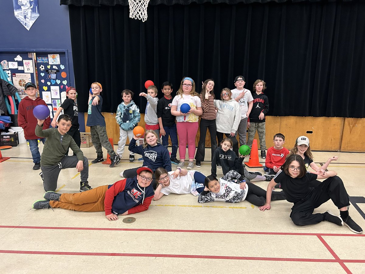 Finished up our grade 4 lunch time sports this week with Pinball <a href="/UGEABC/">Upper Gullies Elem.</a> ! Look for new sports coming up after Easter break!