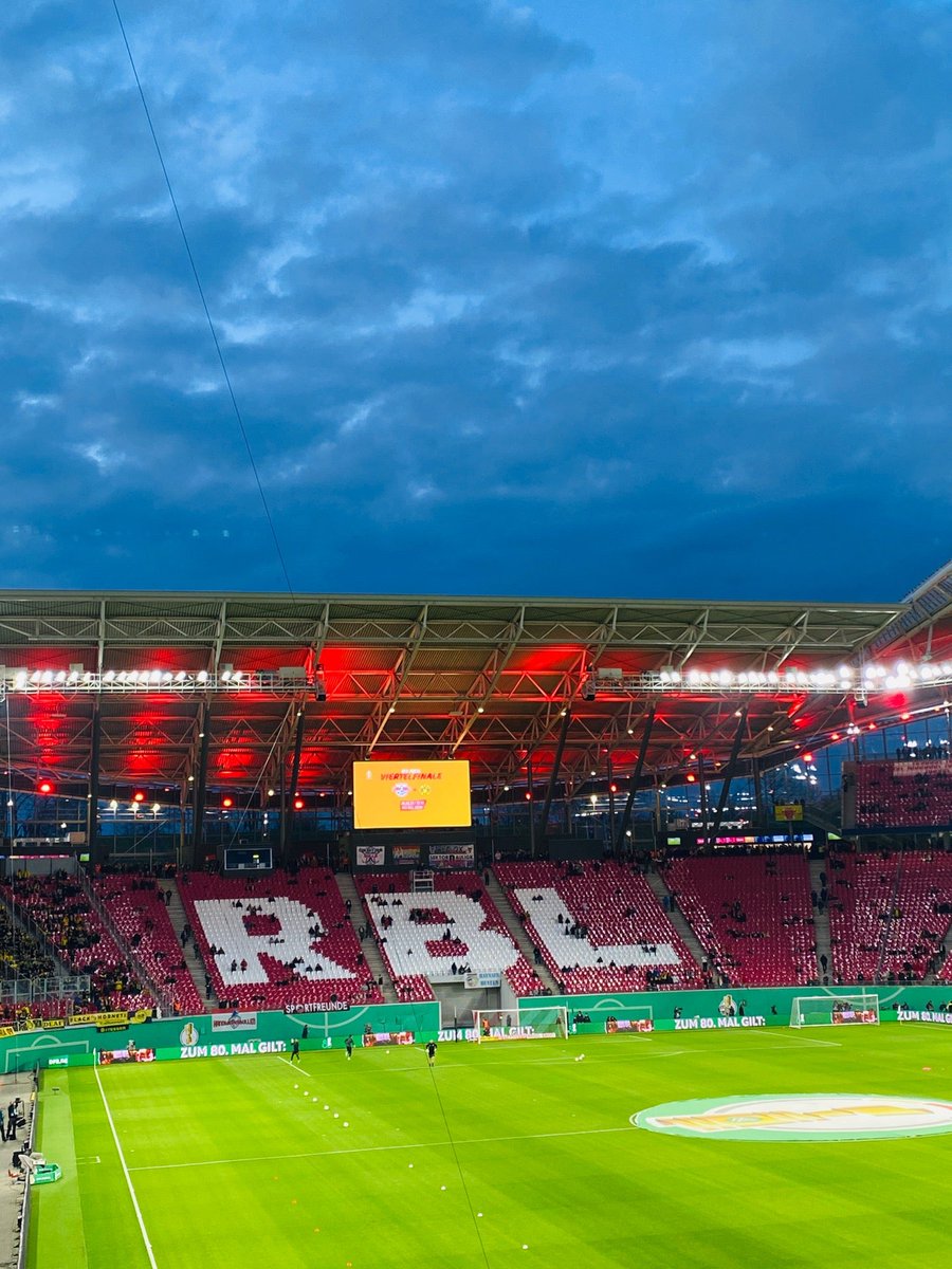 Auf geht’s Leipzig 💪🏻💪🏻💪🏻 #RBLbvb (@ Red Bull Arena - @dierotenbullen in Leipzig) swarmapp.com/c/fCYvfOUyn8B