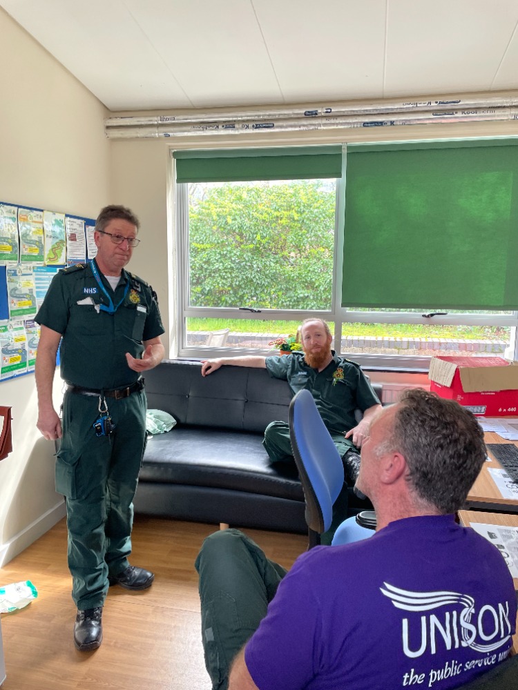 UnisonEEAS's tweet image. Unison have been out in Cambridge today speaking to staff about Individual Performance Management Data. Have your say complete our survey 🚑🚑🚑
forms.office.com/Pages/Response…