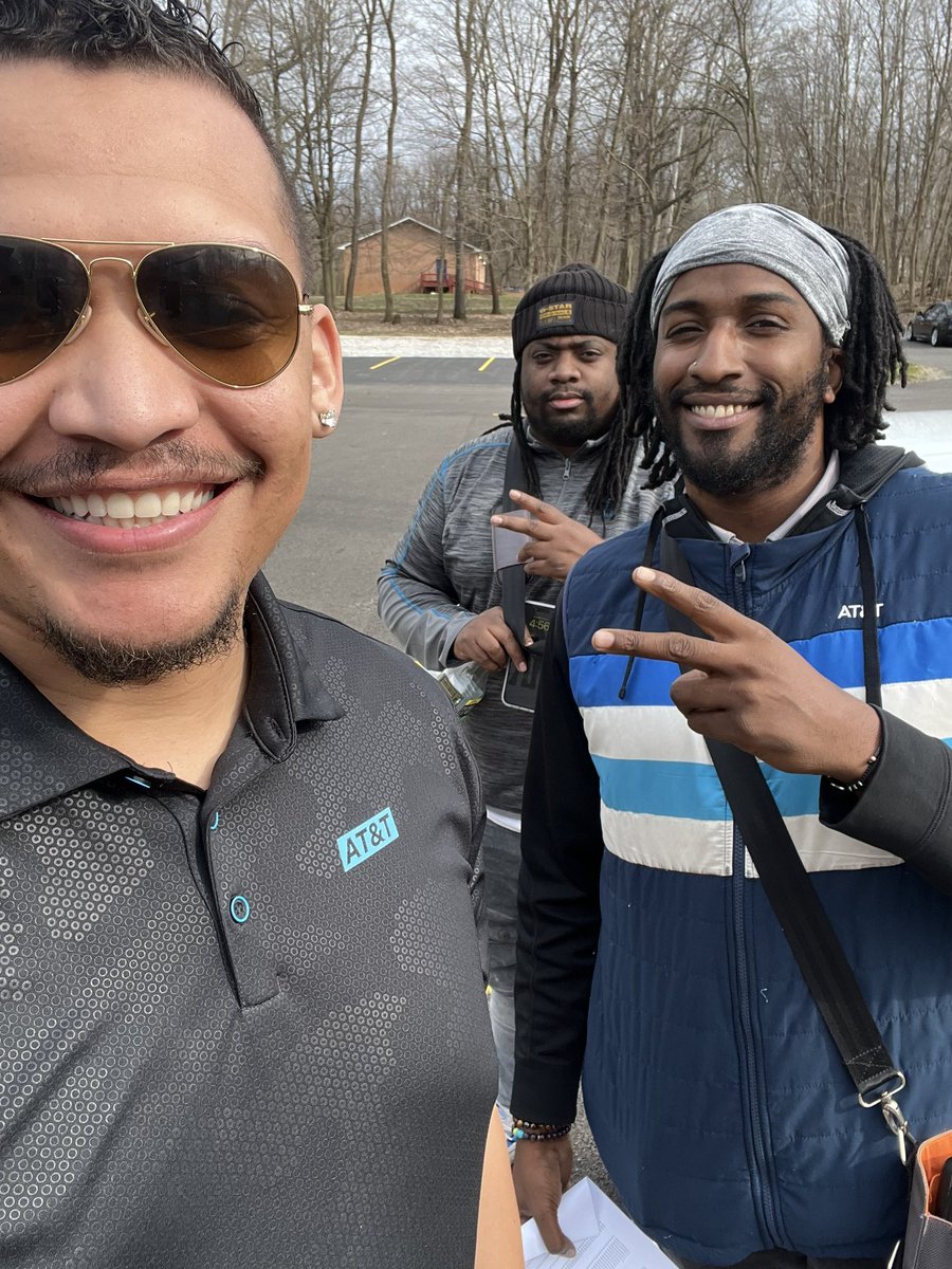 Cleveland squad hitting the streets again fiber tagging and speaking to so amazing people about our amazing fiber prices and promos! <a href="/keroninc/">Keron Incarnato</a> <a href="/LifeatAlliance/">Alliance Mobile</a> <a href="/mattsharrak/">Matthew Sharrak</a> <a href="/BIGBizDecker/">Eric Decker</a> <a href="/PhilWhite3612/">Phillip White</a> <a href="/TrayeValentine/">Traye Valentine</a>