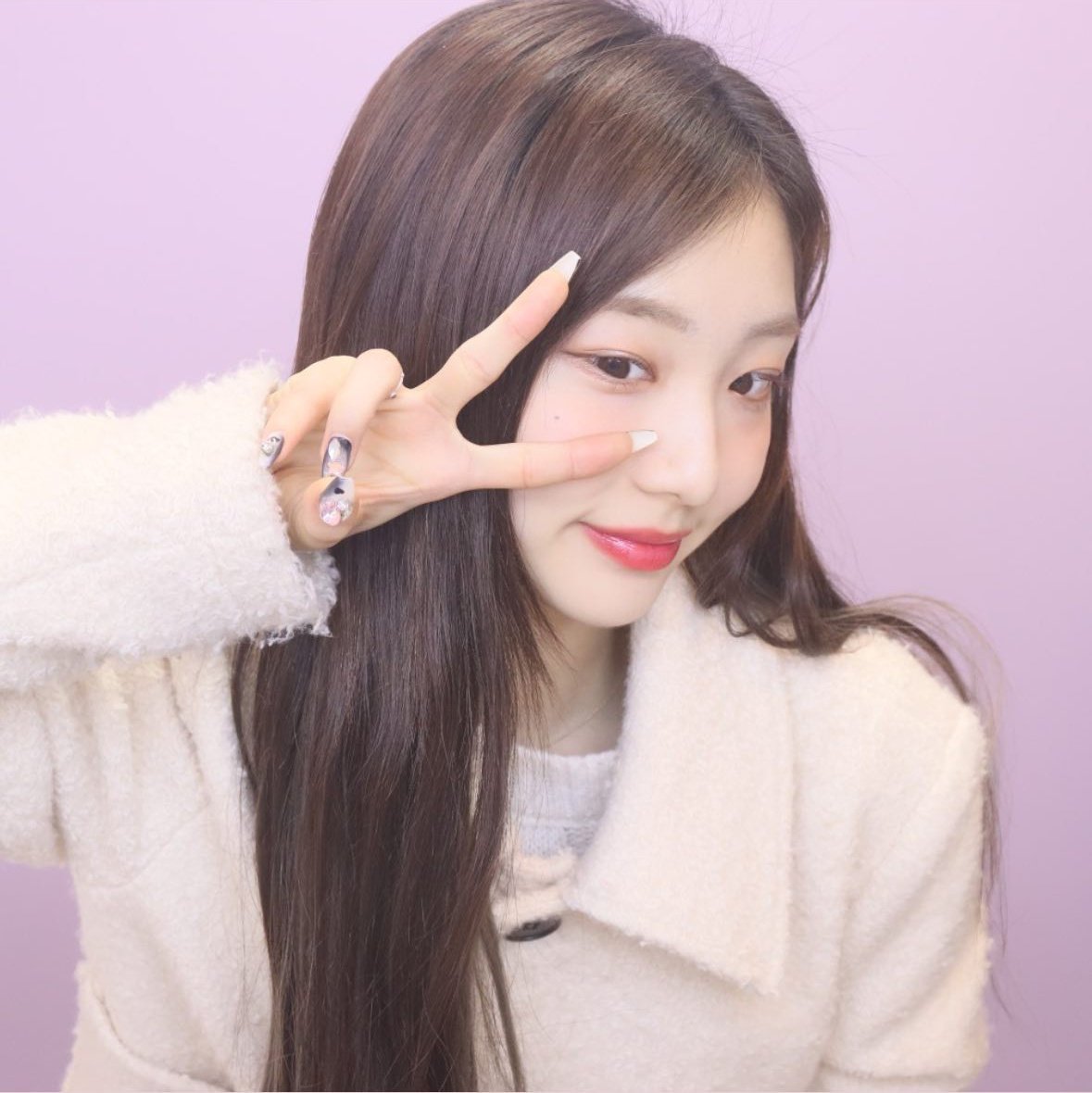 yeojinpics's tweet photo. 230405 🐻
©: yeojin._.o_x
#이달의소녀 #여진 #yeojin https://t.co/8lEtftRSbp