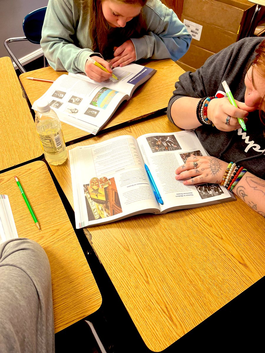 Dani_Friesen's tweet photo. Practicing annotation and isolating key details in informative text using the ‘jigsaw’ strategy today! Let’s exercise our reading muscles! #readingstrategies #accountability #jigsaw #keydetails #annotation #juniorenglish @ConcordiaUSD333 https://t.co/p3GoXi62px