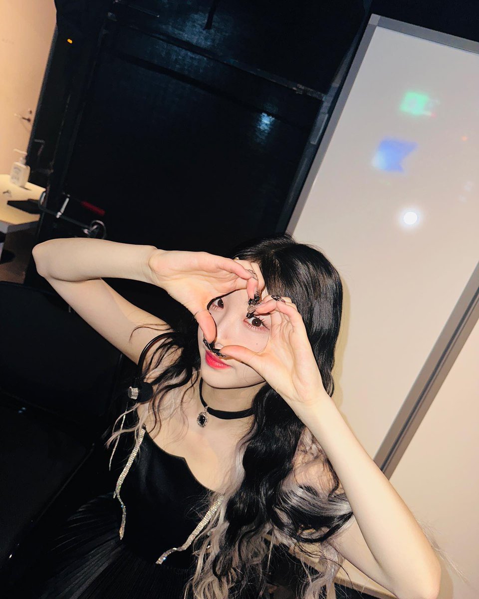 yeojinpics's tweet photo. 230404 🐻
©: yeojin._.o_x
#이달의소녀 #여진 #yeojin https://t.co/98YDDrhkaB