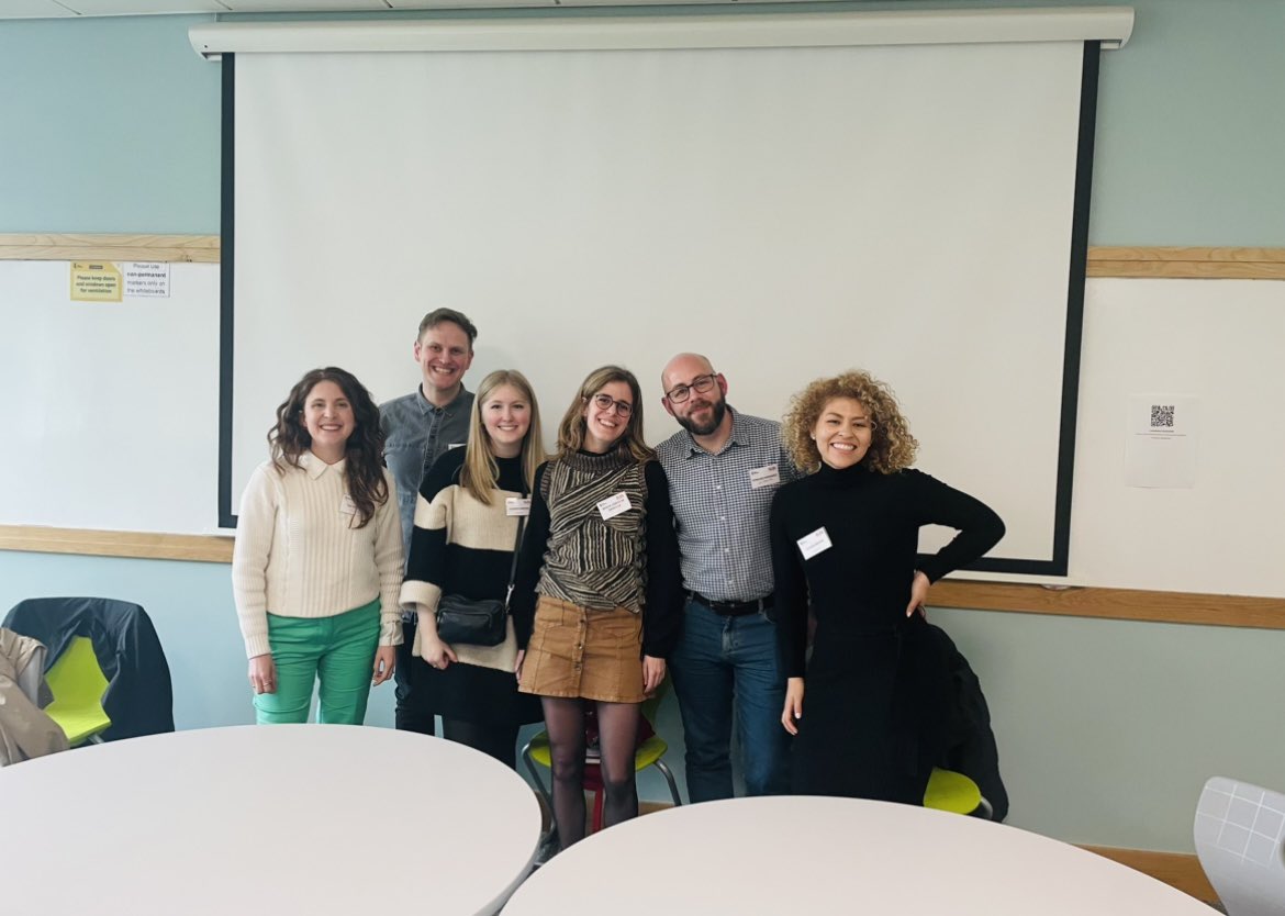 Amazing first time presenting at #SLSA2023 with <a href="/DrMitchTravis/">Mitch Travis</a> <a href="/fae_garland/">Fae Garland</a> <a href="/EHorowicz/">Ed Horowicz</a> <a href="/mireia_garces/">Mireia Garcés de Marcilla</a> &amp; Yessica Mestre Martinez 💛💜