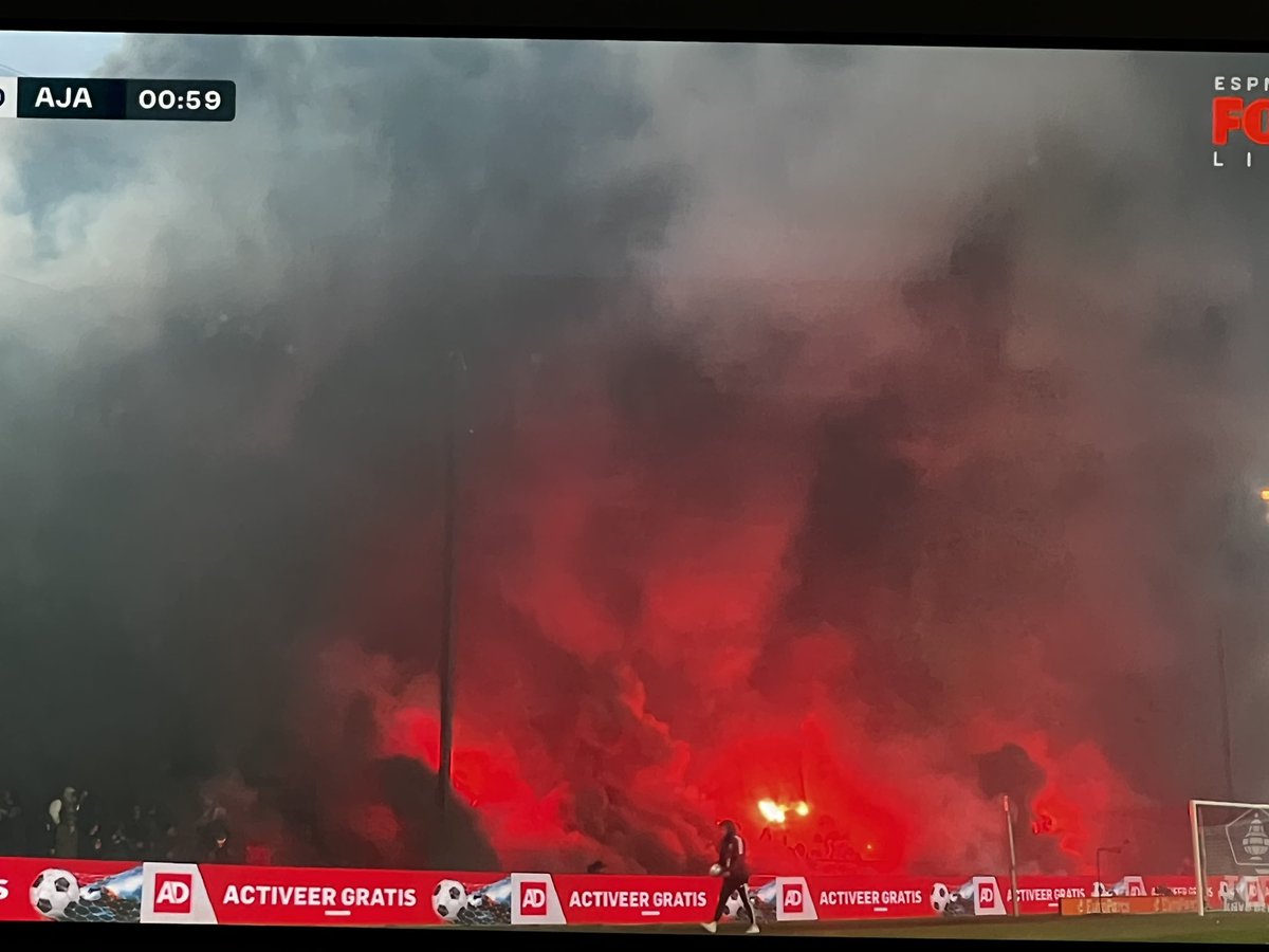 Maverino86's tweet photo. #stikstofcrisis in Rotterdam #feyaja https://t.co/DZcmNXdBLW