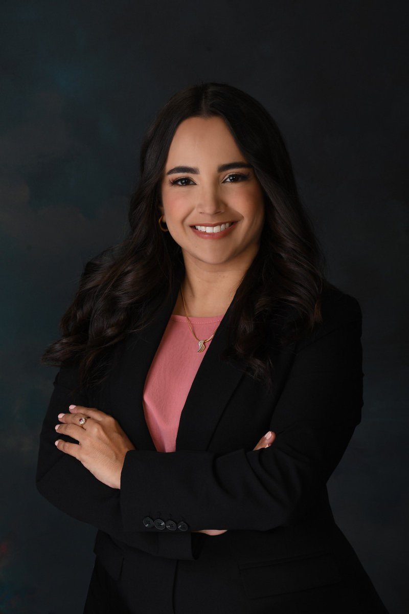 Finally doing the ~thing~

I’m Laura Gomez Guzman, a rising 4th year MS from Puerto Rico applying to #ObGyn in #Match2024

Ready to catch some babies &amp; keep up the fight for our reproductive rights! 💕

#medtwitter  #obgyntwitter #LatinosInMedicine #reproductiverights