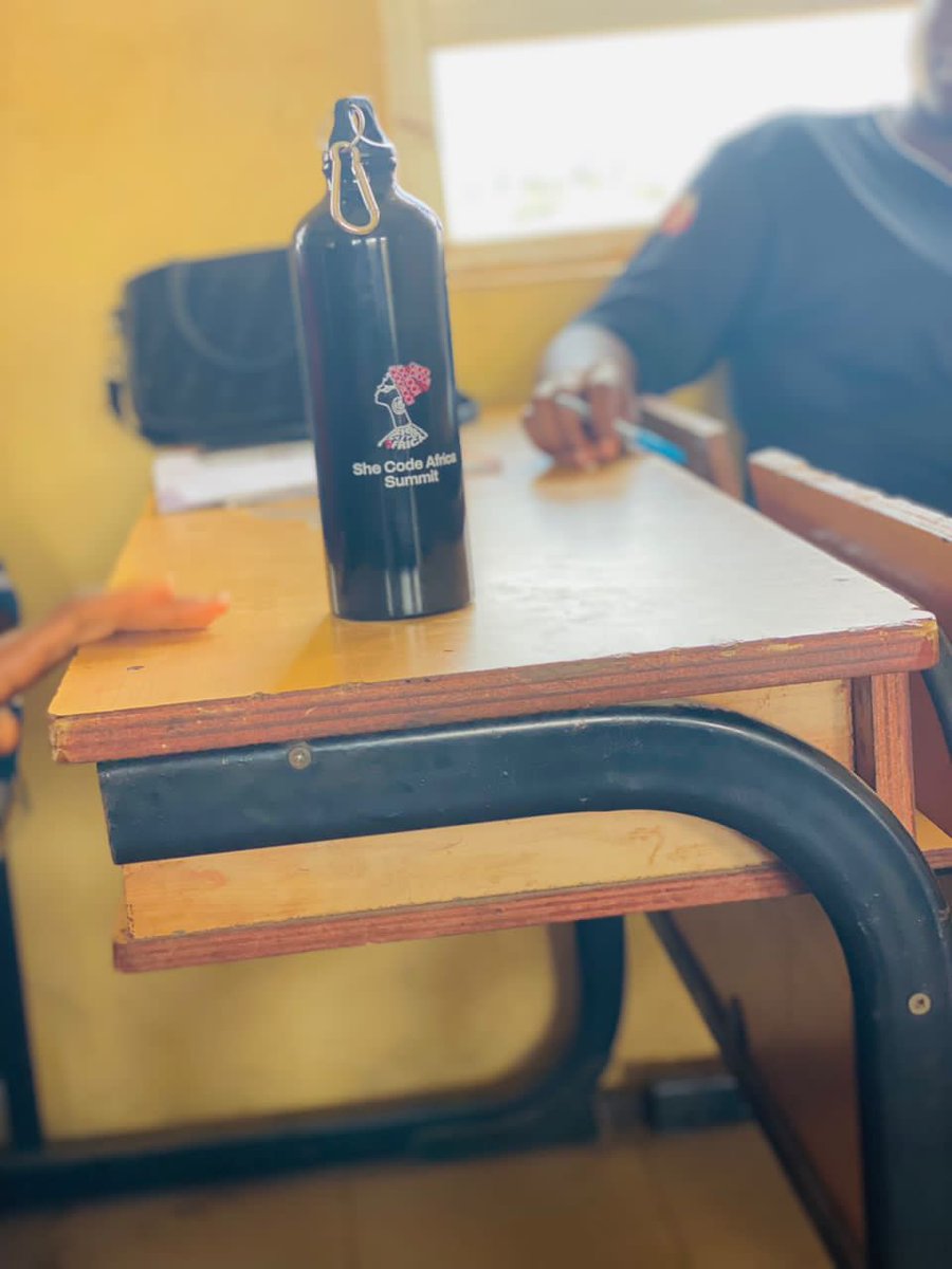 Coding_Happinex's tweet image. Swag baby😝😍
#shecodeafrica
#googledeveloperstudentclub