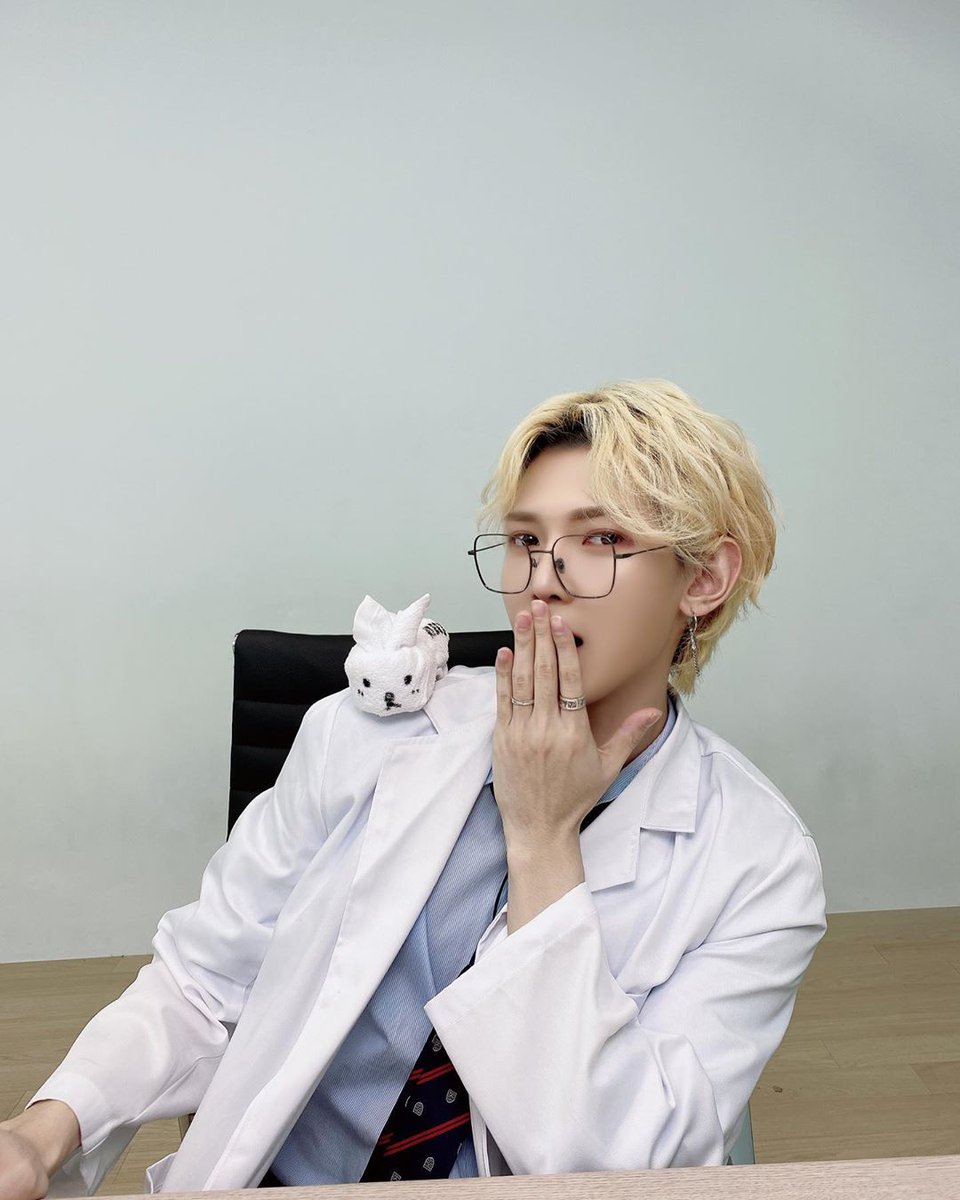 autoyeo's tweet photo. ˗ˏˋ 200515 ˎˊ˗ #YEOSANG #여상
@ATEEZofficial ✧ https://t.co/573zjY3Vys
