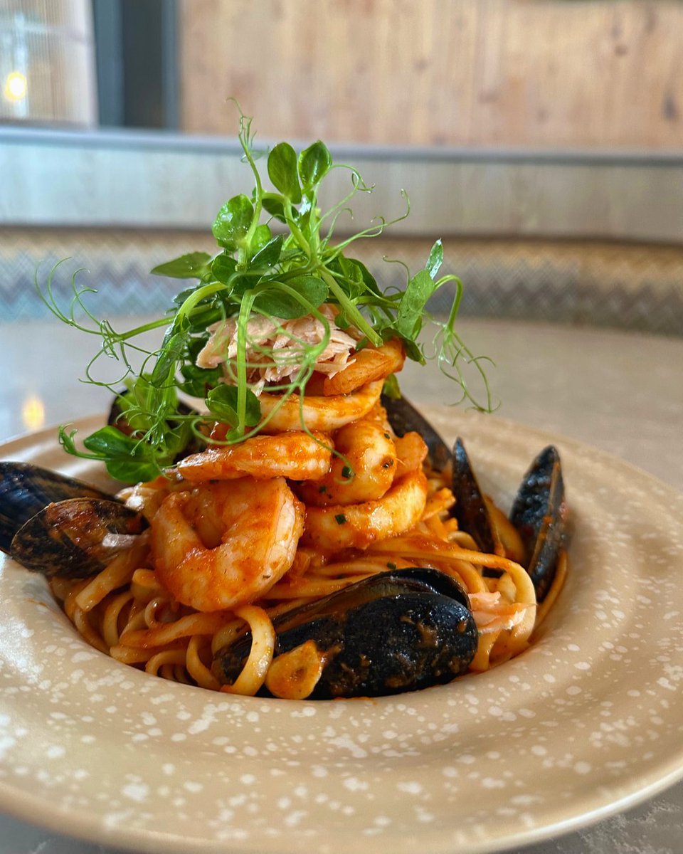 BeachhouseB's tweet photo. Seafood Heaven, check out our story for a closer look
#foodie #foodporn #foodislife #instafood #fooddaily #lovefood #foodphotography #seafoodpasta #prawns #seafoodlovers #instapasta #instafood #instadaily #myplate #mood #blackpool #eatout #eatlocal #tasty #staycation #yummy #lo https://t.co/zkLGZDlwEE