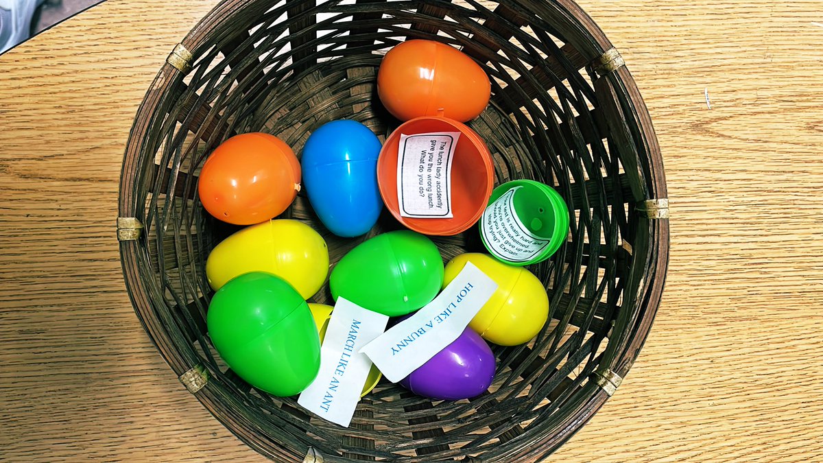 CounselorCalm's tweet image. Kids get so excited with curiosity when they open the eggs to find out- is it a question or a brain break? #easyandfun #springcounseling #counselingactivity @PS94DavidPorter @94QDavidDPorter @MrsQuartarone #sel