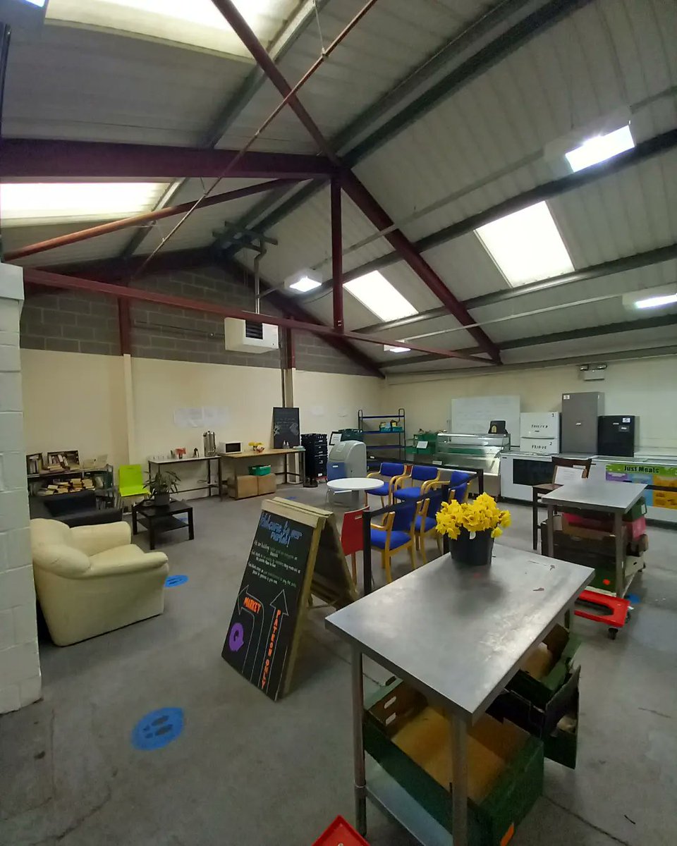 TheFoodWorksSHF's tweet photo. Thank you to everyone that was patient with us today!! 💚
Here are some photos of our new market revamp!
Come and see it in person for yourself!👀
#sustainability #betterfoodsystem #binsnotbellies https://t.co/Zm4M3dFPRP