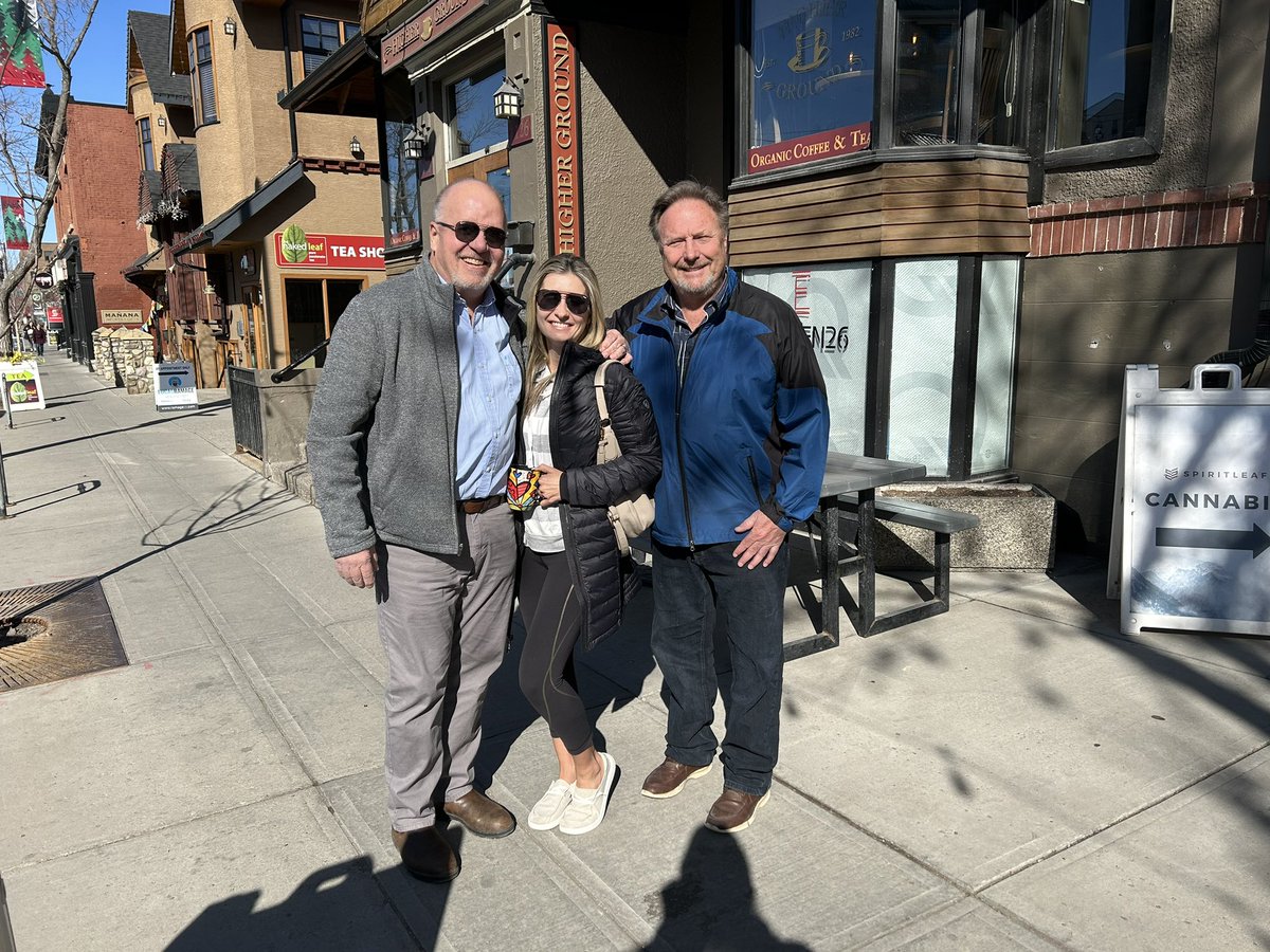 Newsbob's tweet image. Old newsies in the hood. Always a treat to see @Globe_Guide and Dan Roberts. We all did the news before the internet, Tamara was very young. Dan and Bob not so much. #yyc #journos
