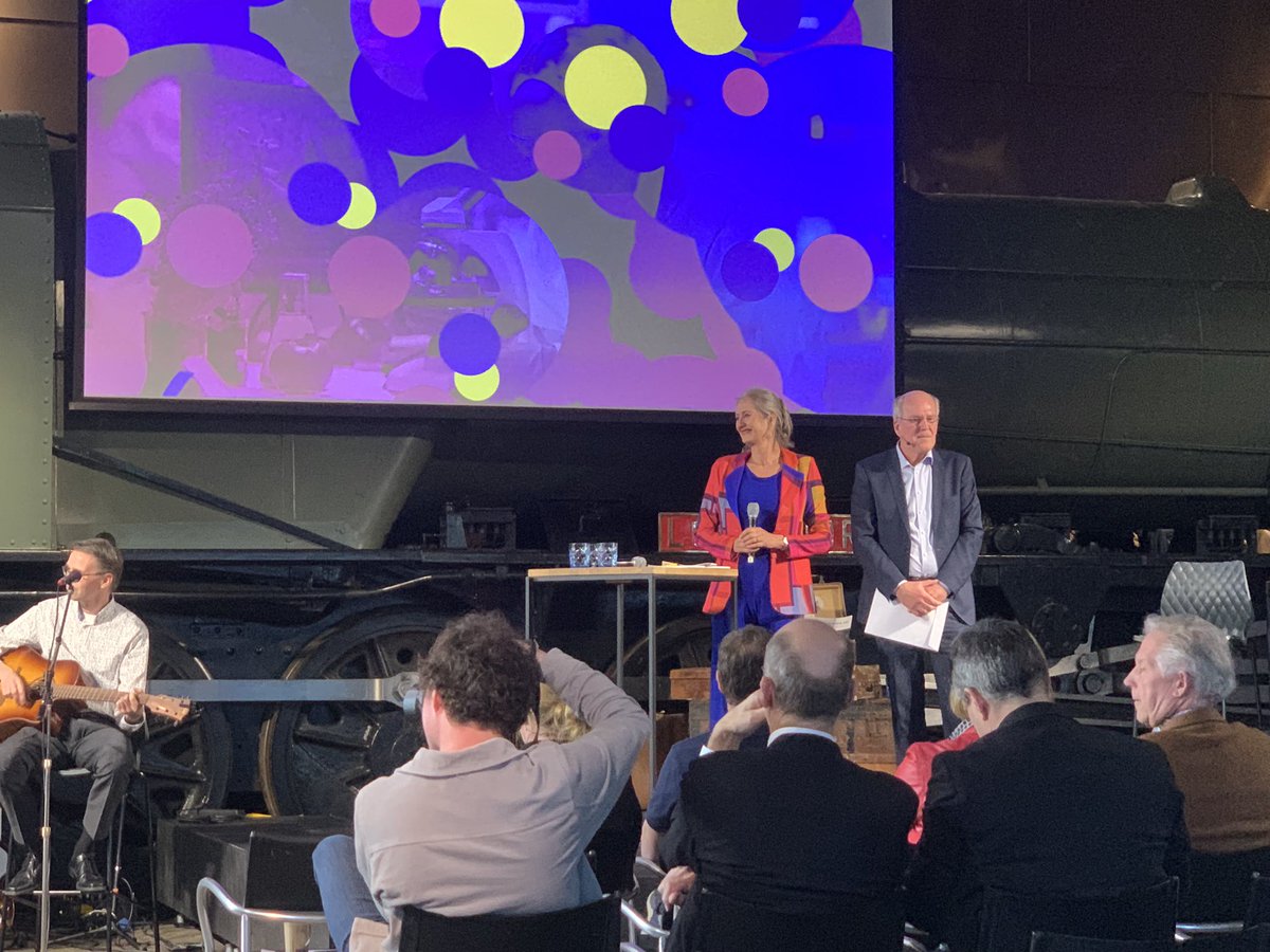 Marije Deutekom (@marijedeutekom) on Twitter photo Vanmiddag afscheid van <a href="/rhslotman/">richard slotman</a> bij <a href="/RegieorgaanSIA/">Regieorgaan SIA</a>. Mooie middag met terechte grote waardering voor al je werk voor praktijkgericht onderzoek en innovatie van de beroepspraktijk. Vanmiddag afscheid van <a href="/rhslotman/">richard slotman</a> bij <a href="/RegieorgaanSIA/">Regieorgaan SIA</a>. Mooie middag met terechte grote waardering voor al je werk voor praktijkgericht onderzoek en innovatie van de beroepspraktijk.