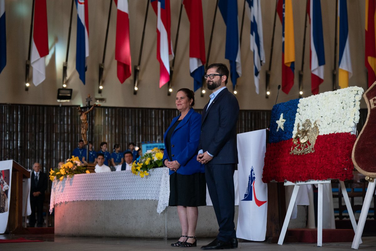mindefchile's tweet photo. 🇨🇱🇦🇷 Pdte. @GabrielBoric encabezó conmemoración de los 205 años de la #BatallaDeMaipú, junto al pdte. de Argentina @alferdez, ministro @AlbertoKlaveren, ministra @Mayafernandeza, cmte. en jefe @Ejercito_Chile, Gral. Javier Iturriaga, y alcalde @Muni_Maipu @TomasVodanovic ✅ https://t.co/WyYziA46V5